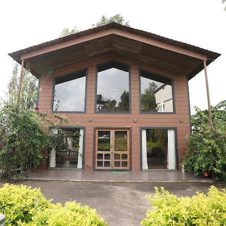 Lotus Farms Resort, Mahableshwar Mahābaleshwar Extérieur photo
