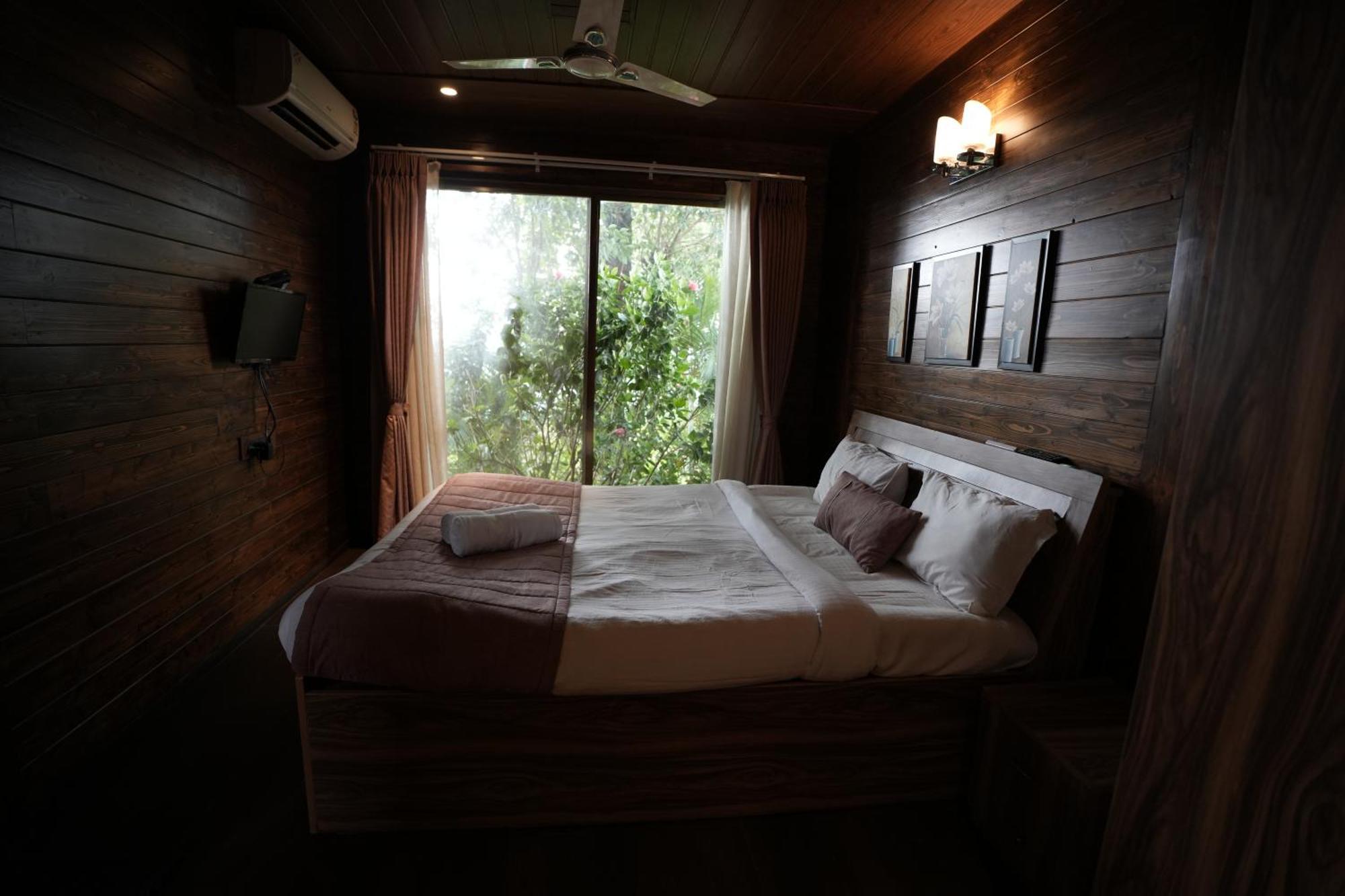 Lotus Farms Resort, Mahableshwar Mahābaleshwar Extérieur photo
